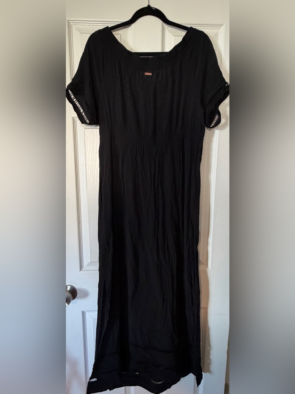 Ripe Black Maxi Dress with Short Sleeves